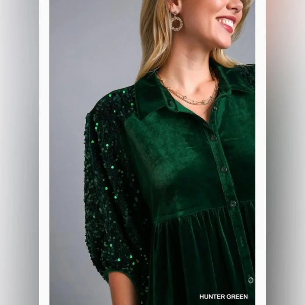 UMGEE Feminine Emerald Green Velvet Sequins Tiered Back Button Down Tunic S NWT